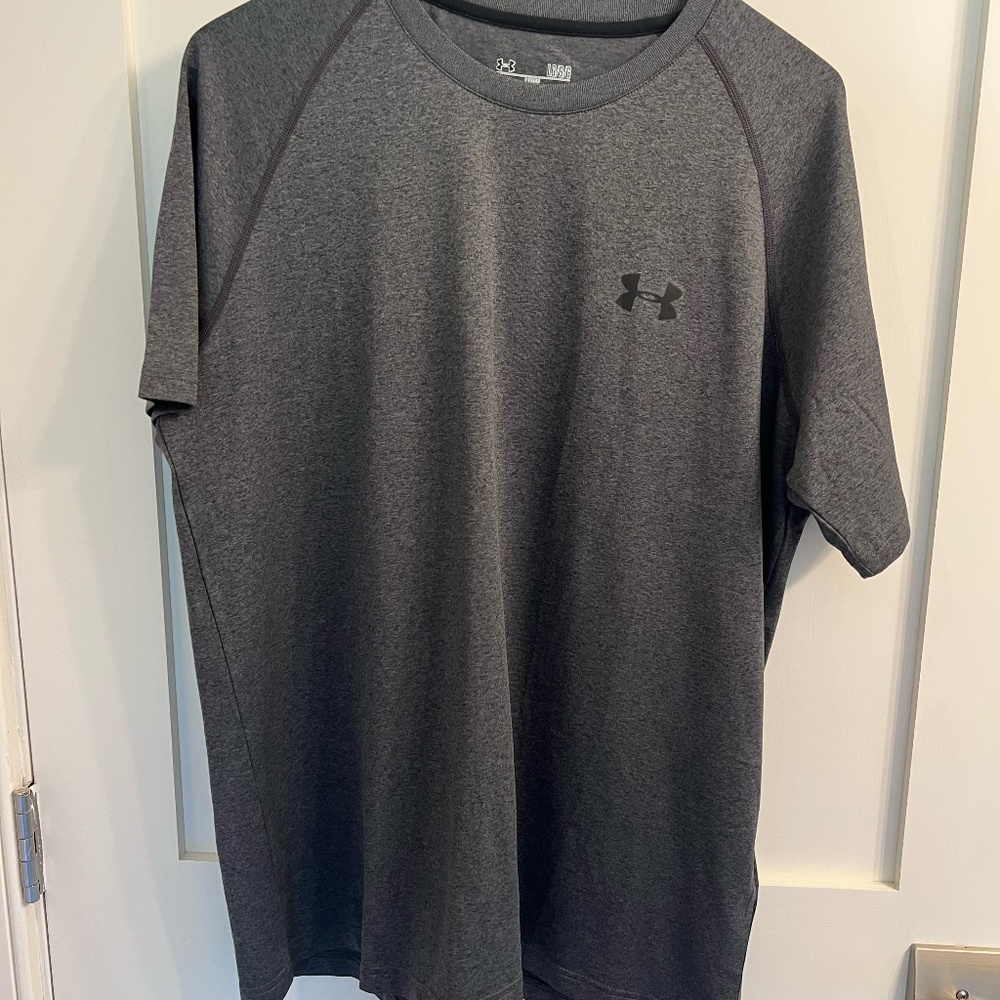 Under Armour Loose Fit Heat Gear Shirt